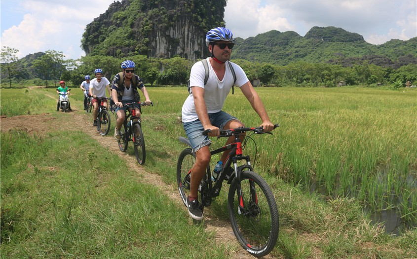 Biking Tour Northern Vietnam 7 Days